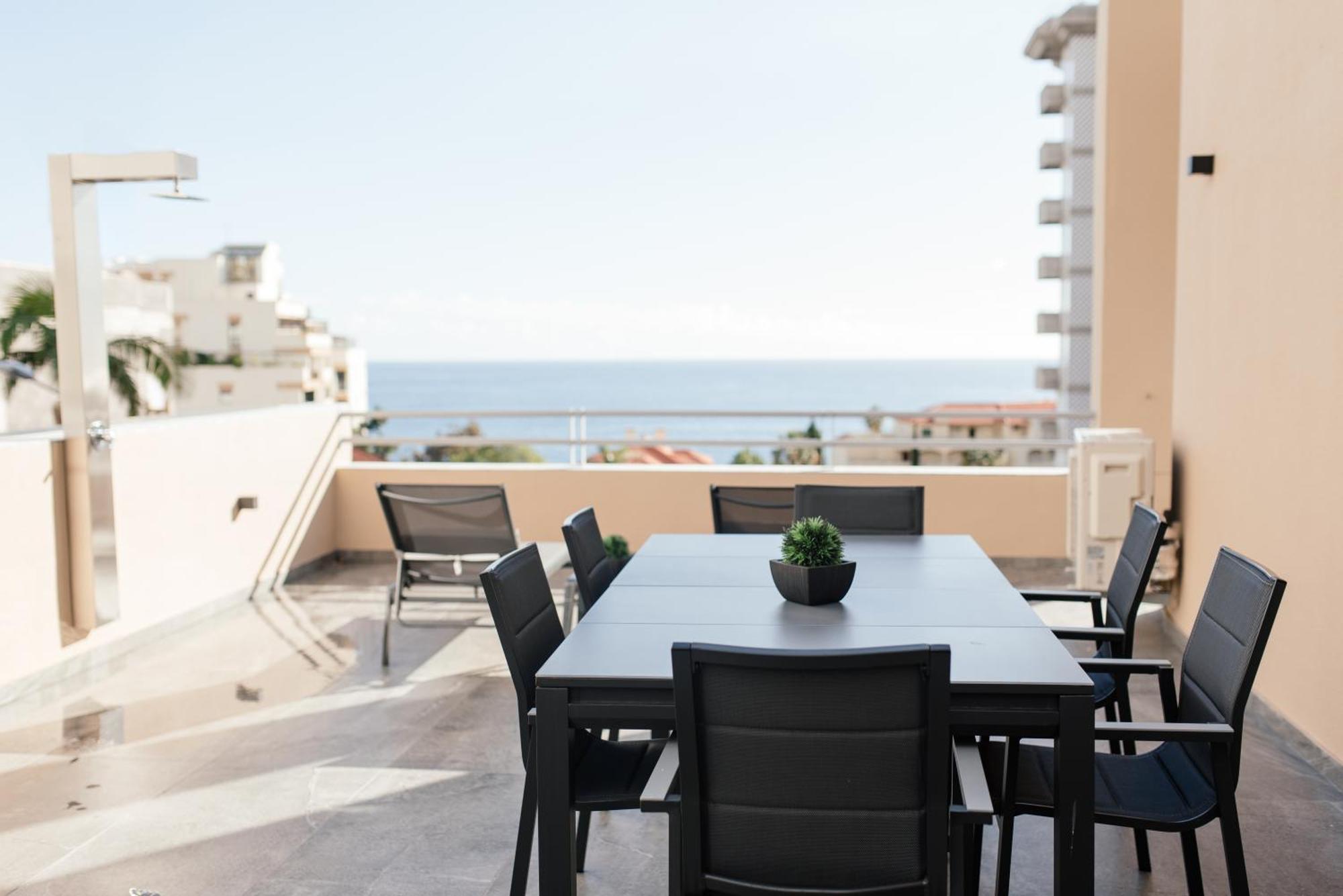 Apartment Luxurious T2 Varandas Xiii